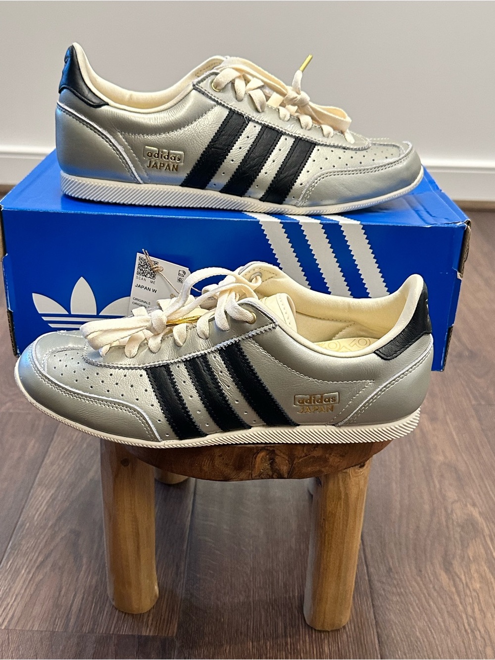 Adidas Women’s Originals Japan Shoes JS4015 Alumina, Black & White, Size 8